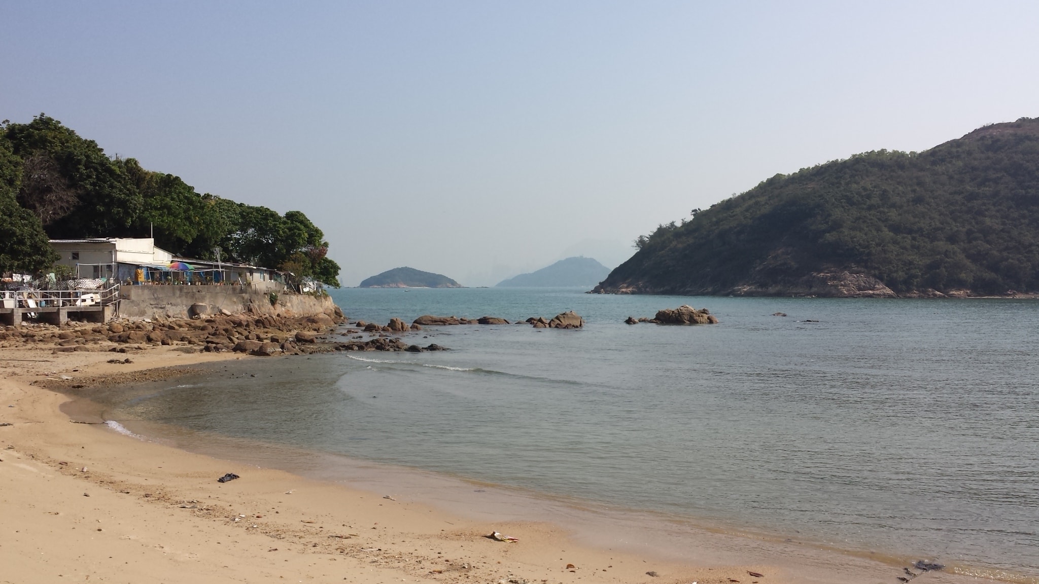 Rocky coastline at Cheung Chau