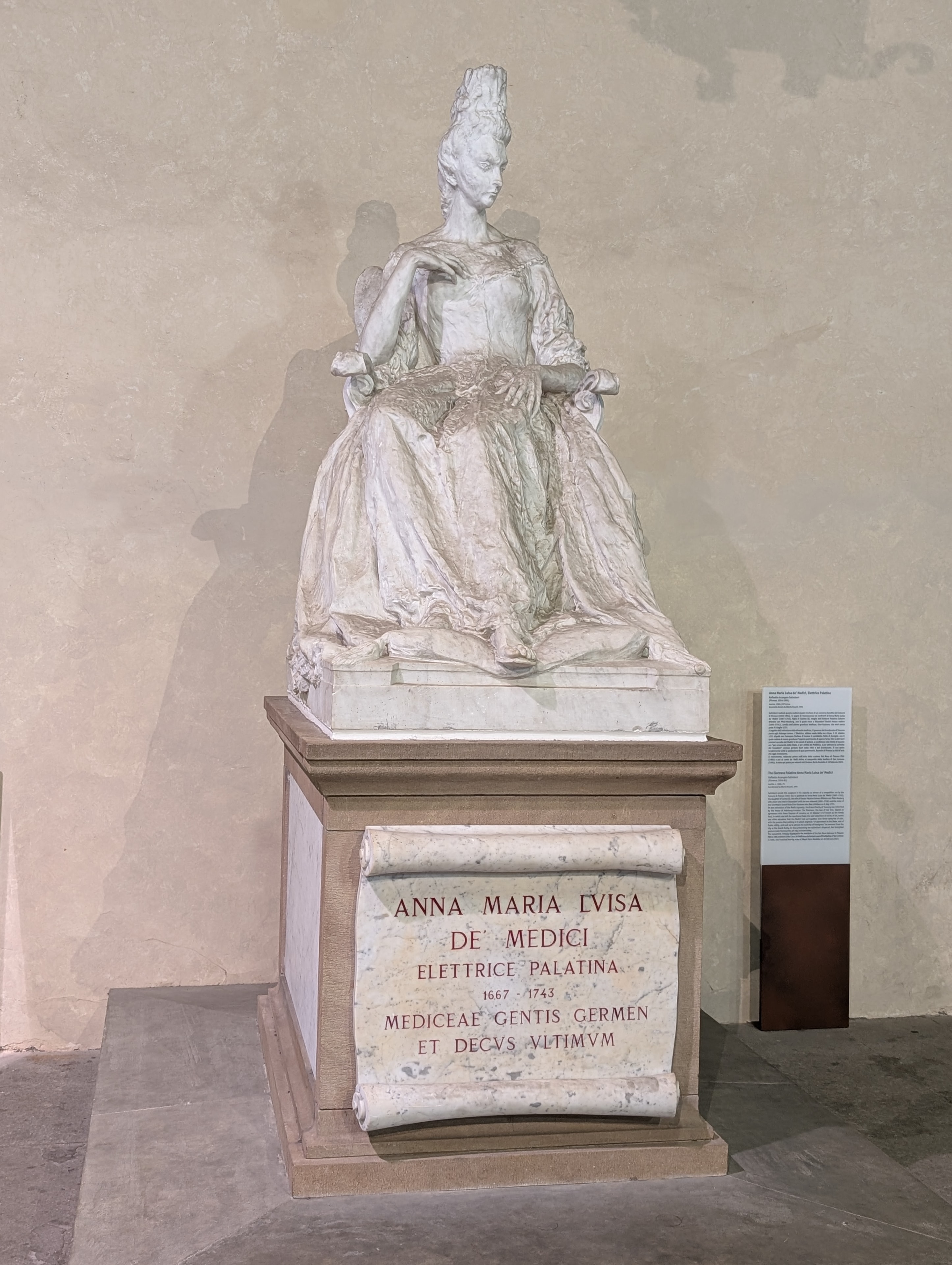 Marble statue of Anna Maria Luisa de' Medici in a Florence museum